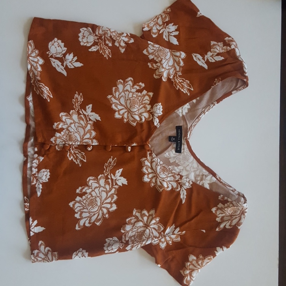 Kendall and Kylie floral top